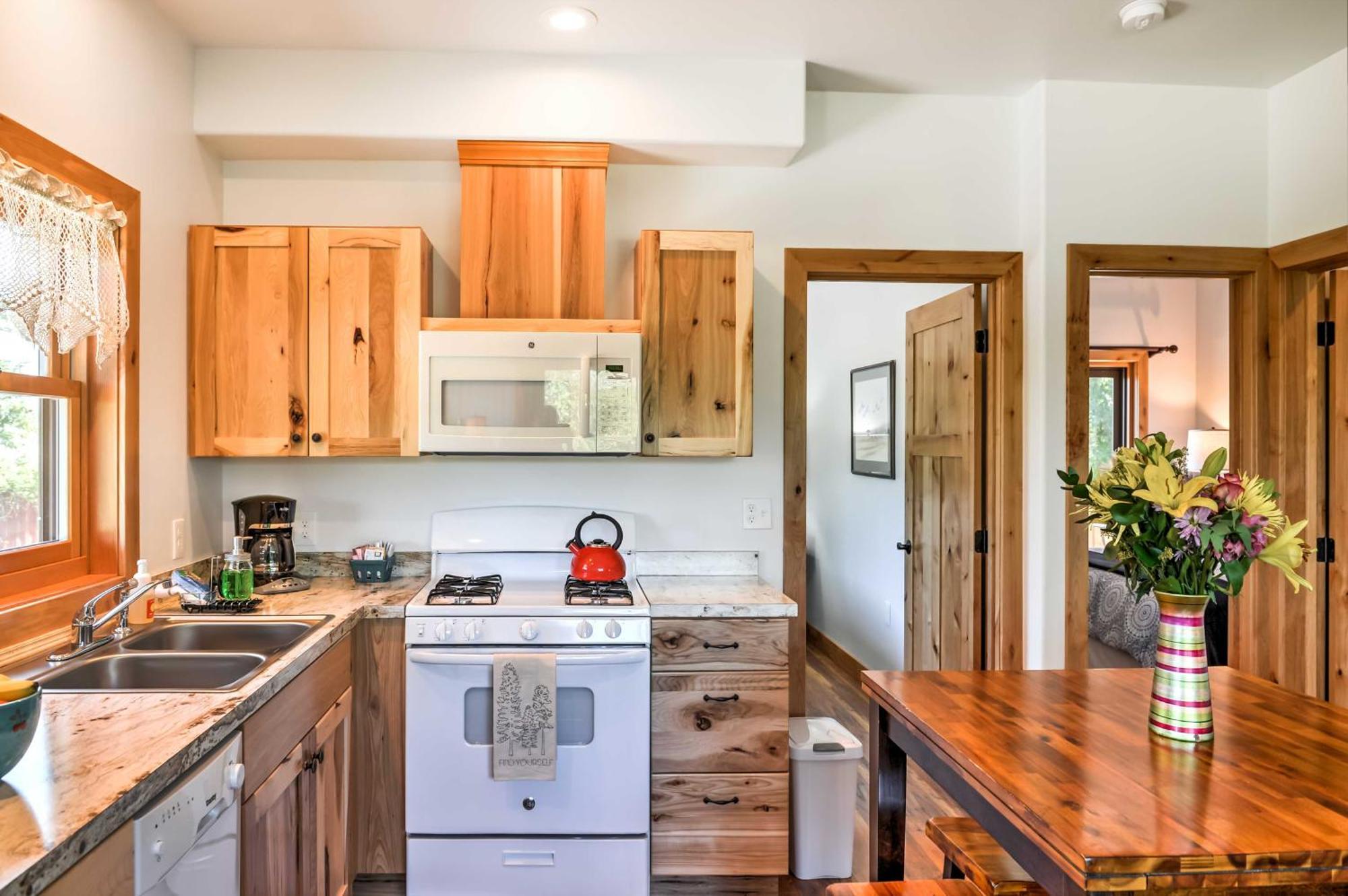 Columbia Falls Vacation Rental 10 Mi To Whitefish Экстерьер фото